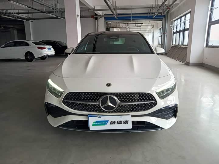 Mercedes-Benz A-Class, 2023 — фото 2 из 9
