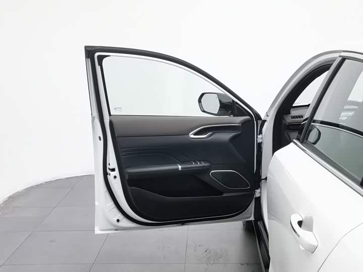 Changan Eado Plus, 2025 — фото 8 из 9