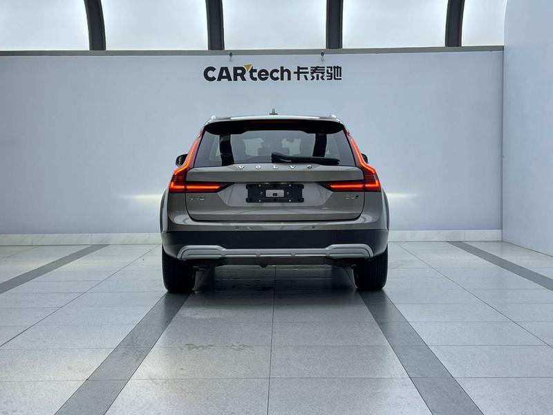Volvo V90, 2023 — фото 5 из 12