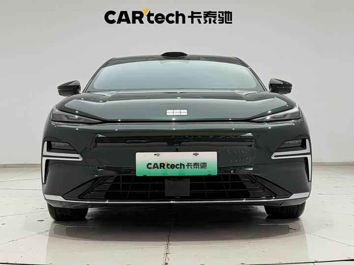 Geely Galaxy Starshine 8 EM-i, 2025 — фото 3 из 9