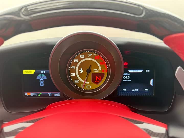 Ferrari F8, 2021 — фото 6 из 9