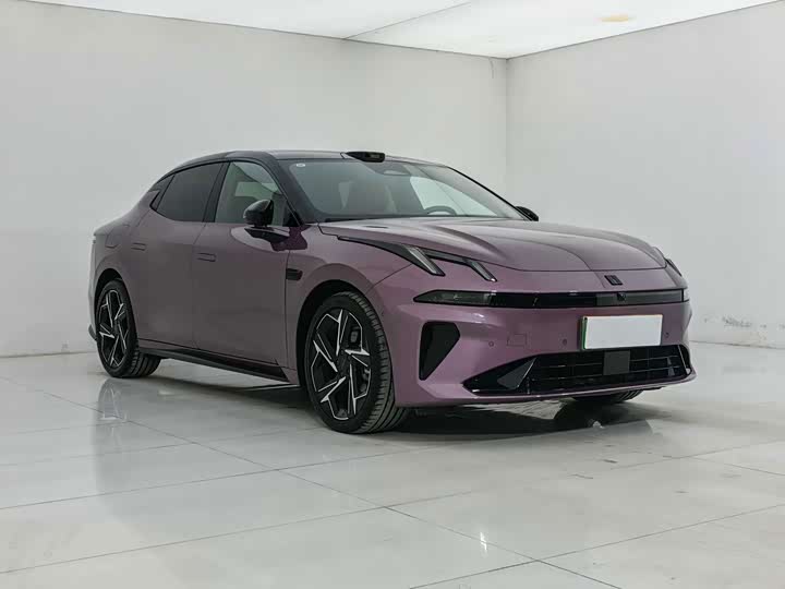 Lynk & Co 07 EM-P Hybrid, 2025 — фото 3 из 3