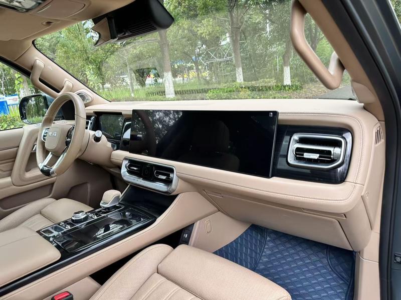 BAIC Beijing BJ60 Hybrid, 2024 — фото 10 из 12