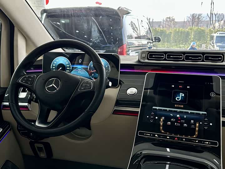 Mercedes-Benz V-Class, 2021 — фото 9 из 9