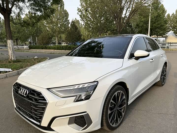 Audi A3, 2023 — фото 2 из 9