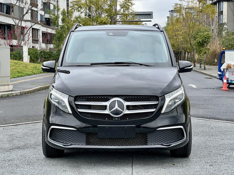 Mercedes-Benz V-Class, 2021 — фото 2 из 12