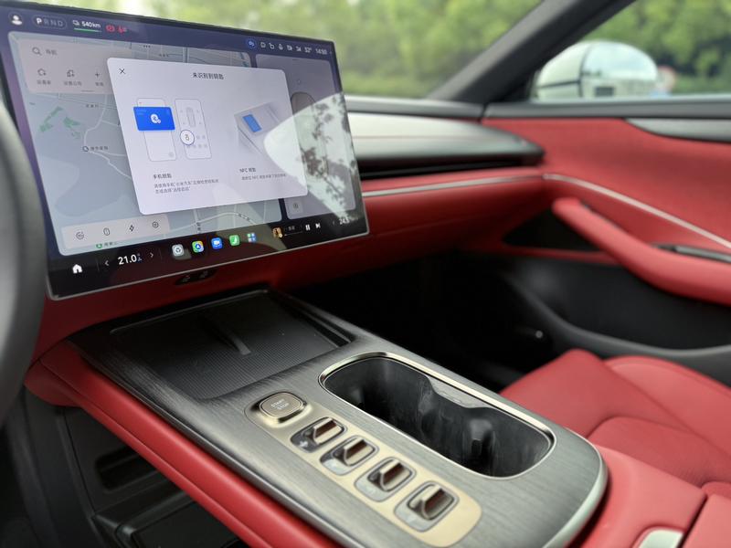 Xiaomi SU7, 2024 — фото 8 из 11