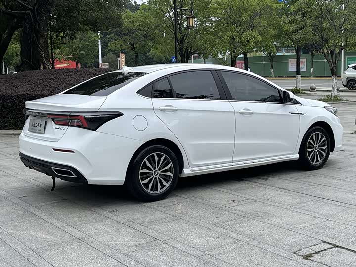 Chery Omoda S5 (Arrizo 5 Plus), 2022 — фото 6 из 9