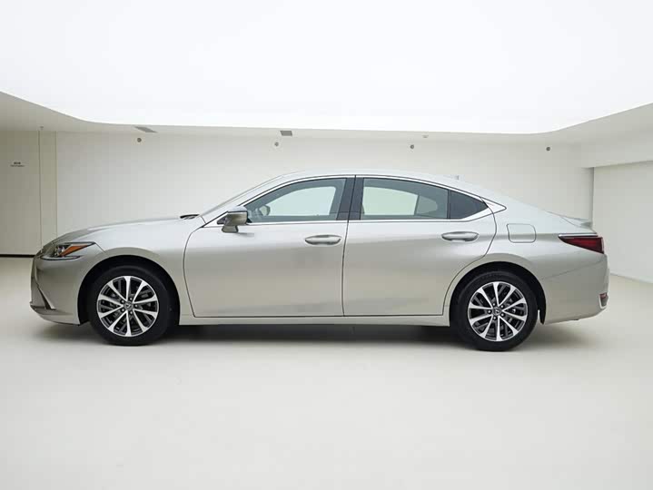Lexus ES, 2023 — фото 3 из 9