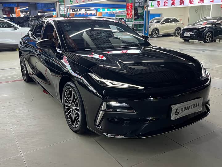 Geely Galaxy Starshine 8 EM-i, 2026 — купить в Липецке под ключ