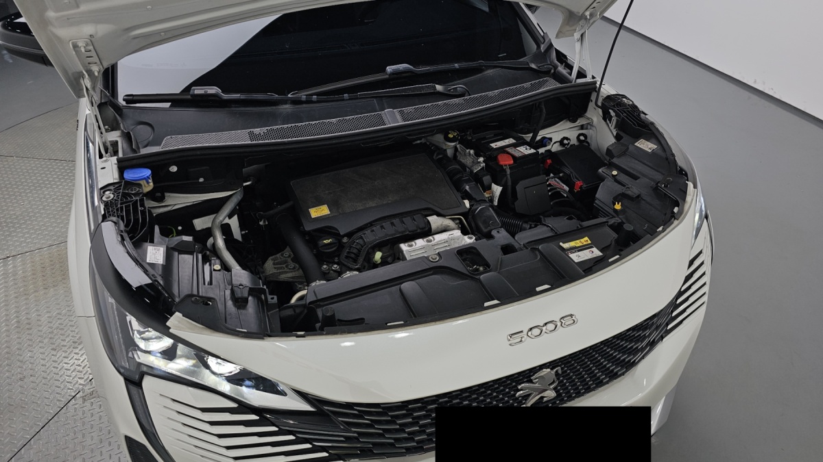 Peugeot 5008, 2022 — фото 6 из 12