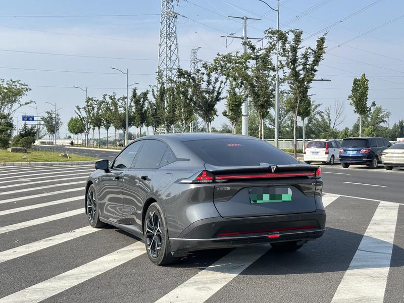 Changan Deepal L07, 2025 — фото 4 из 10