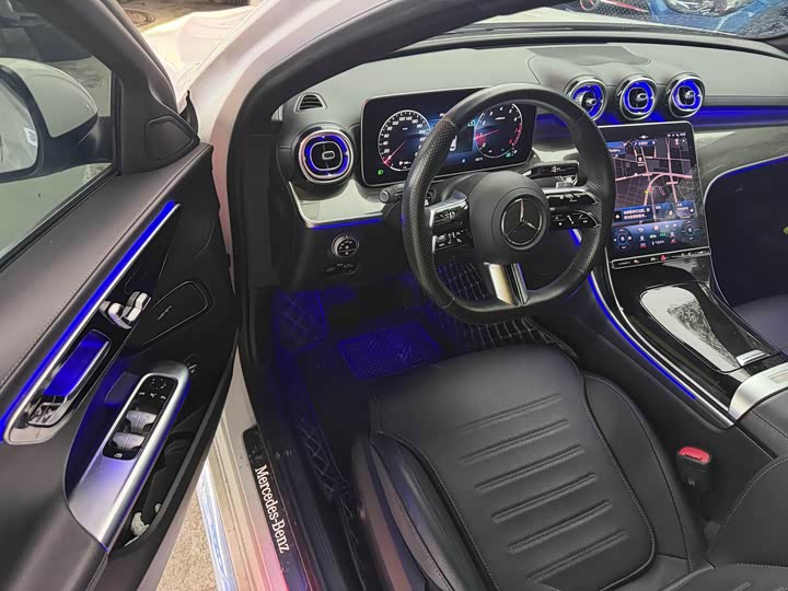 Mercedes-Benz C-Class, 2023 — фото 4 из 9