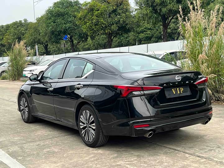 Nissan Teana, 2023 — фото 4 из 9