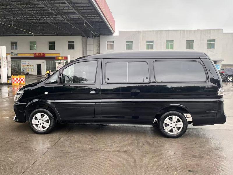 Dongfeng Forthing Lingzhi M5, 2023 — фото 4 из 12