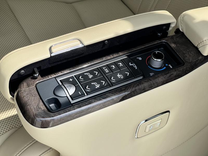 Toyota Alphard, 2022 — фото 7 из 12