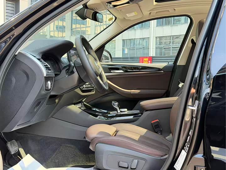 BMW X3, 2024 — фото 6 из 9