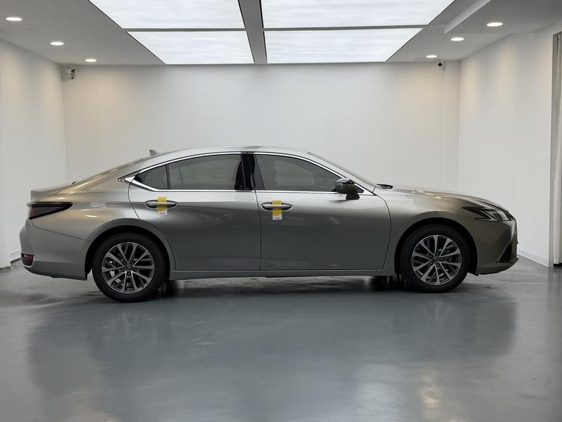 Lexus ES, 2025 — фото 8 из 12