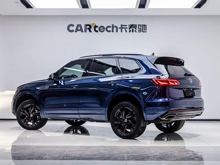 Volkswagen Touareg, 2023 — фото 4 из 9