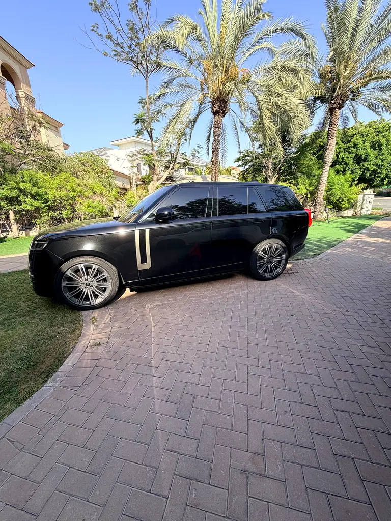 Land Rover Range Rover, 2023 — фото 7 из 7