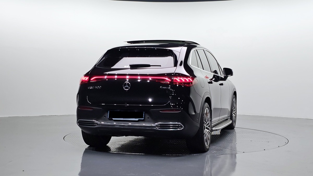 Mercedes-Benz EQE, 2023 — фото 4 из 12