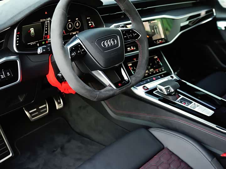 Audi RS 6, 2025 — фото 9 из 9