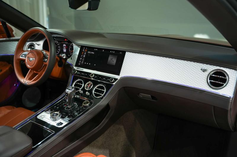 Bentley Continental GT, 2022 — фото 3 из 8
