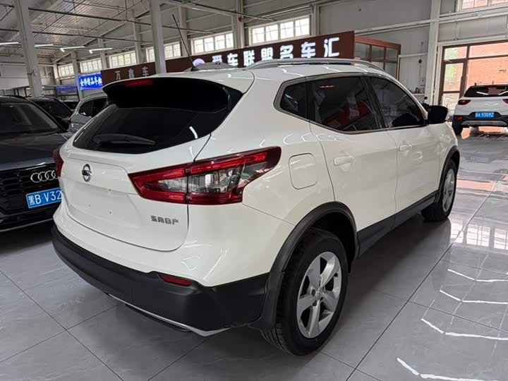 Nissan Qashqai, 2022 — фото 9 из 9