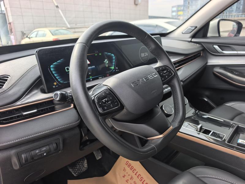 Exeed LX C-DM Hybrid, 2022 — фото 7 из 11