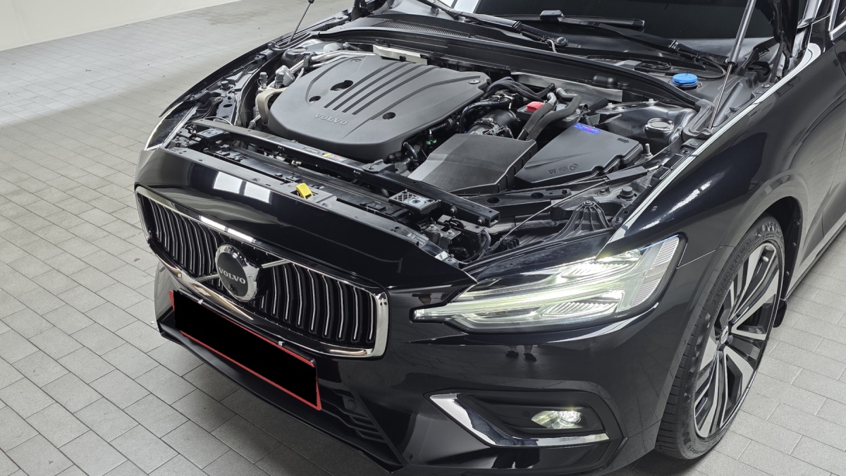 Volvo S60, 2022 — фото 6 из 12