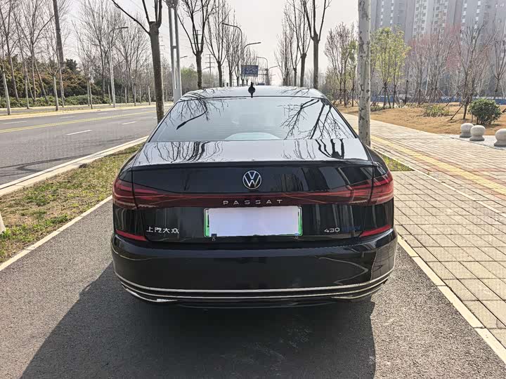 Volkswagen Passat Hybrid, 2022 — фото 5 из 9