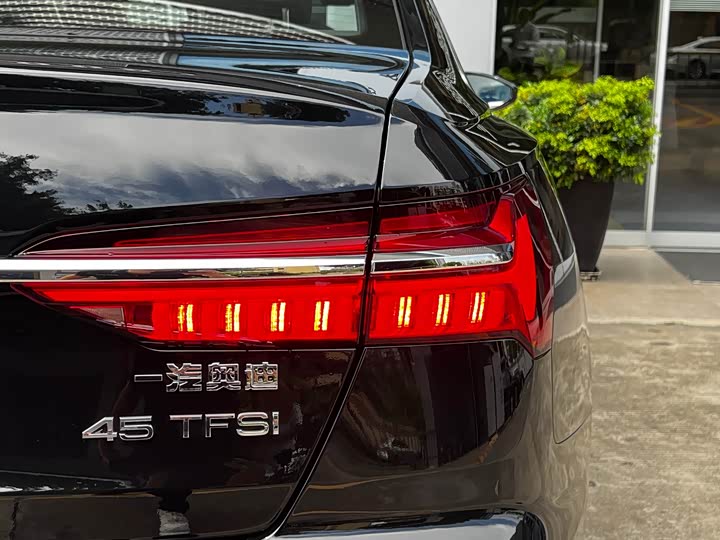 Audi A6L, 2024 — фото 8 из 9