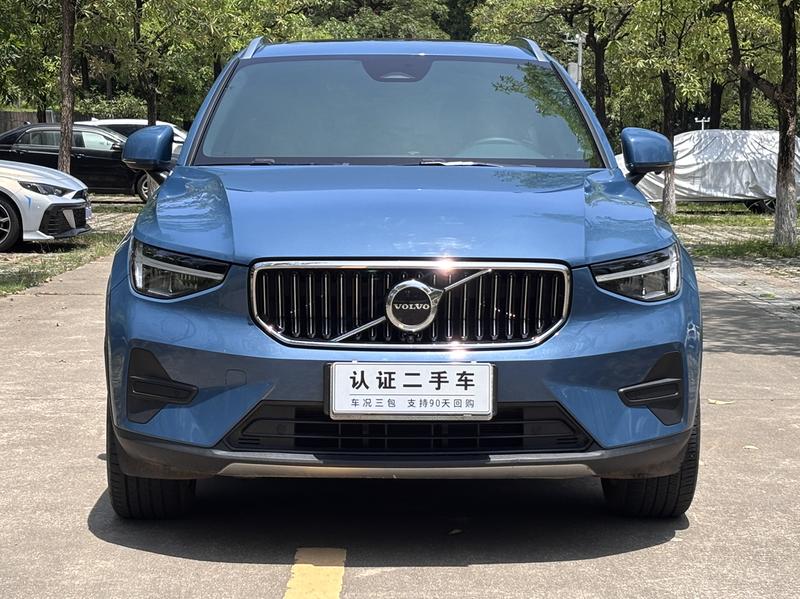 Volvo XC40, 2022 — фото 2 из 12