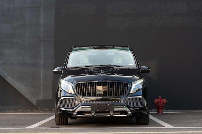 Mercedes-Benz V-Class, 2023 — фото 2 из 12