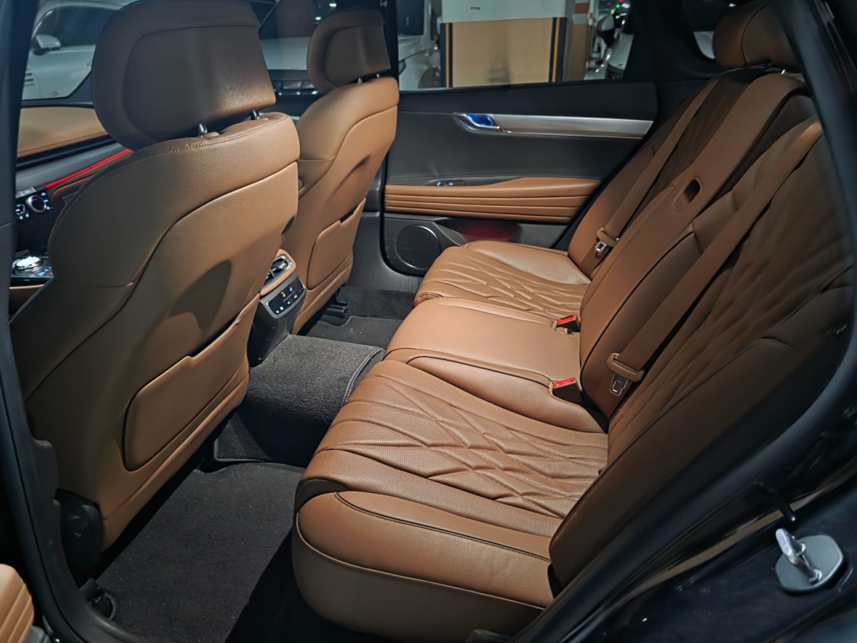 Genesis G80, 2023 — фото 5 из 10