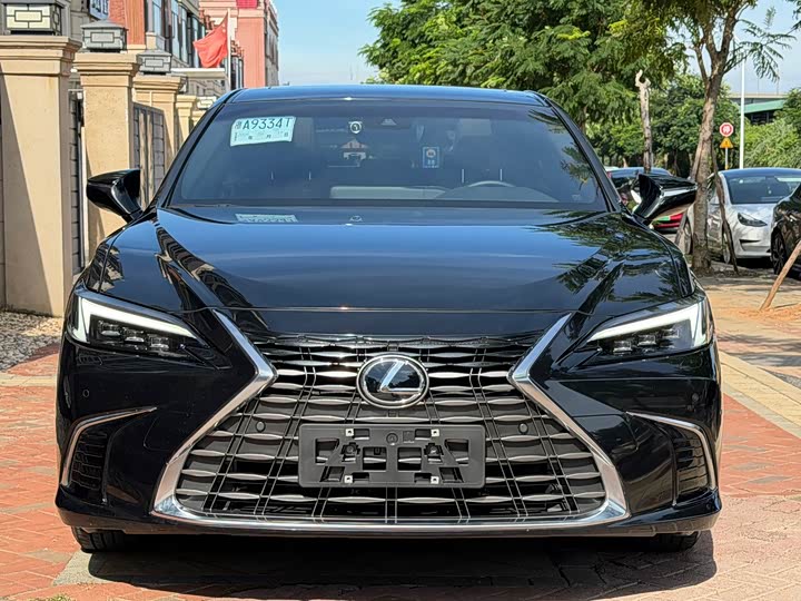 Lexus ES, 2026 — фото 2 из 9