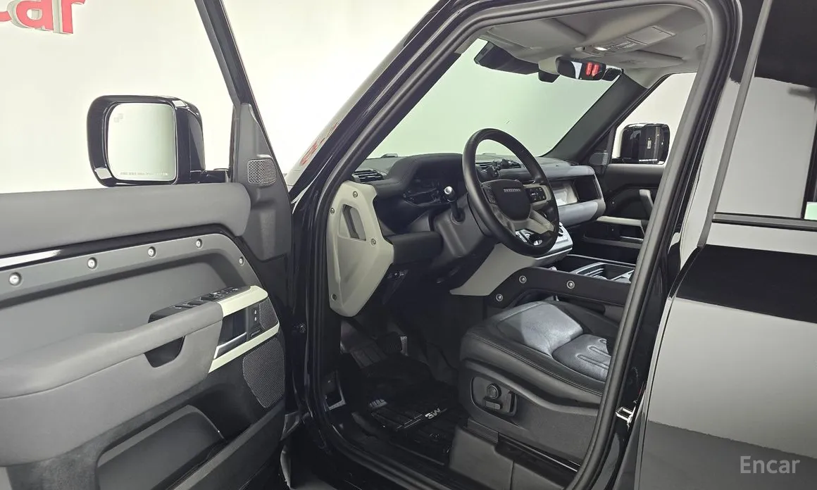 Land Rover Defender, 2021 — фото 10 из 12