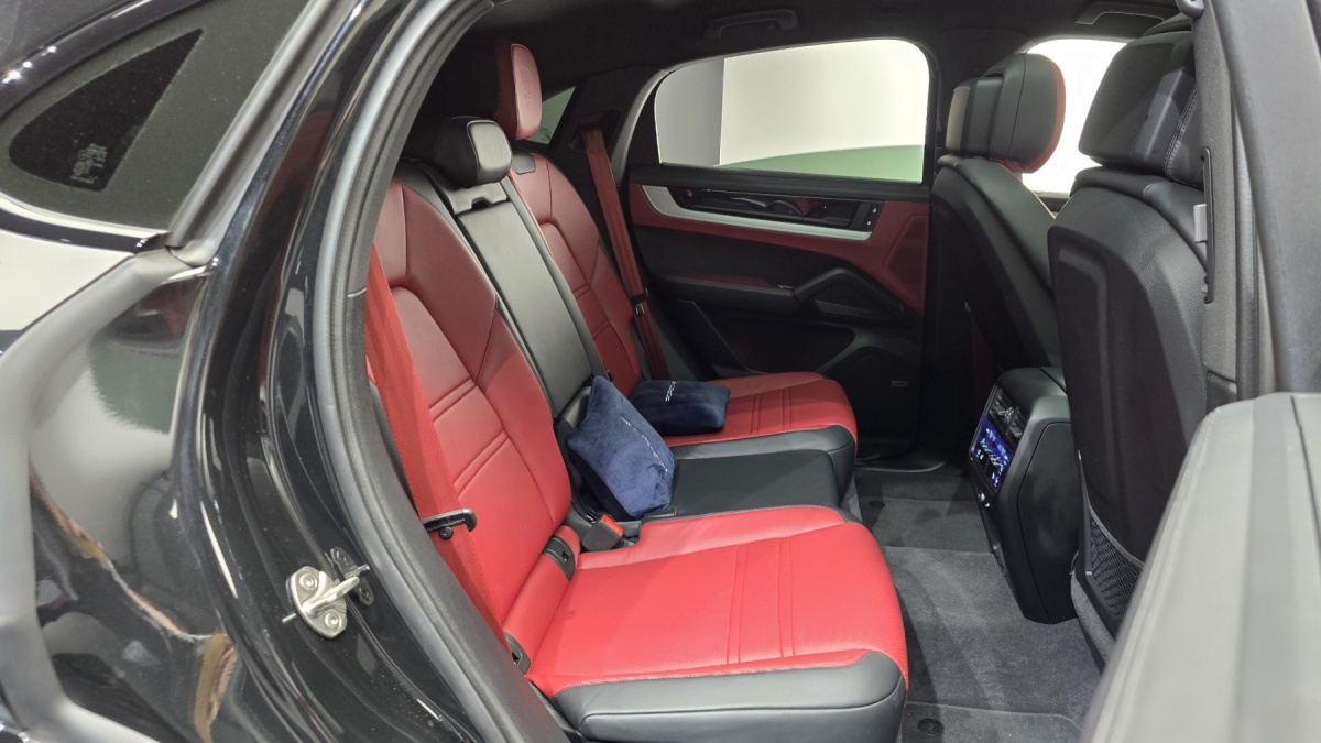 Porsche Cayenne, 2025 — фото 10 из 12