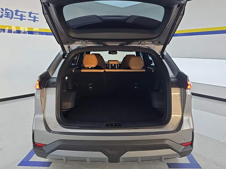 Geely Galaxy L7, 2024 — фото 4 из 9