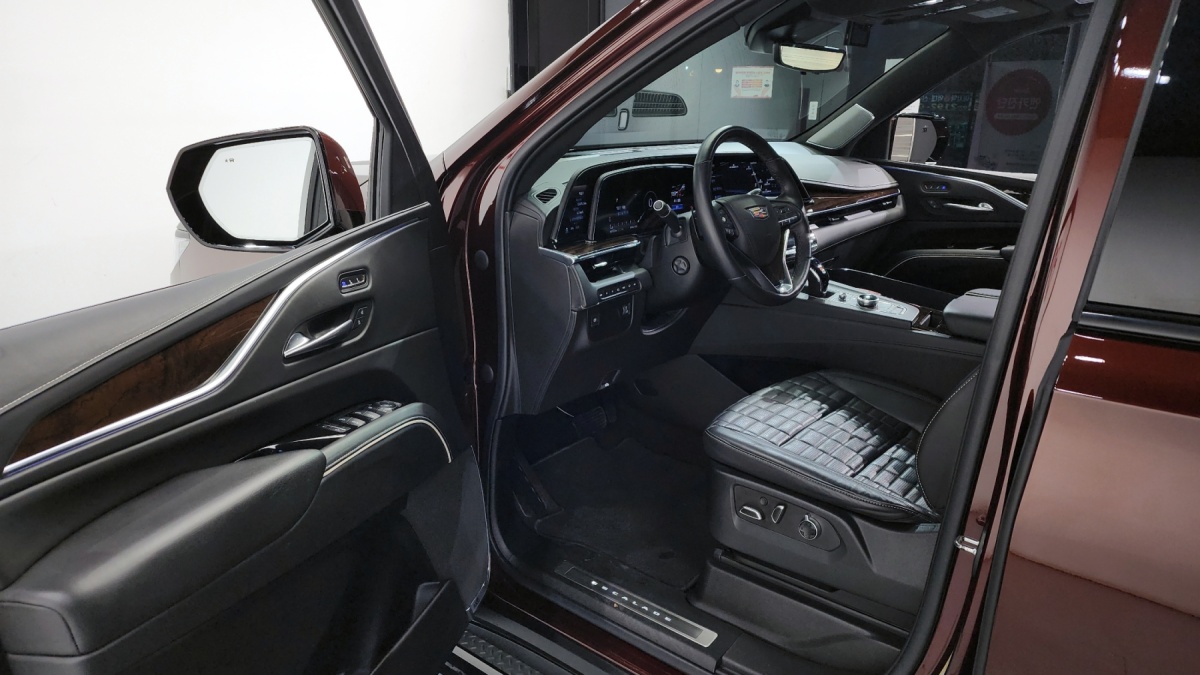 Cadillac Escalade, 2022 — фото 9 из 12