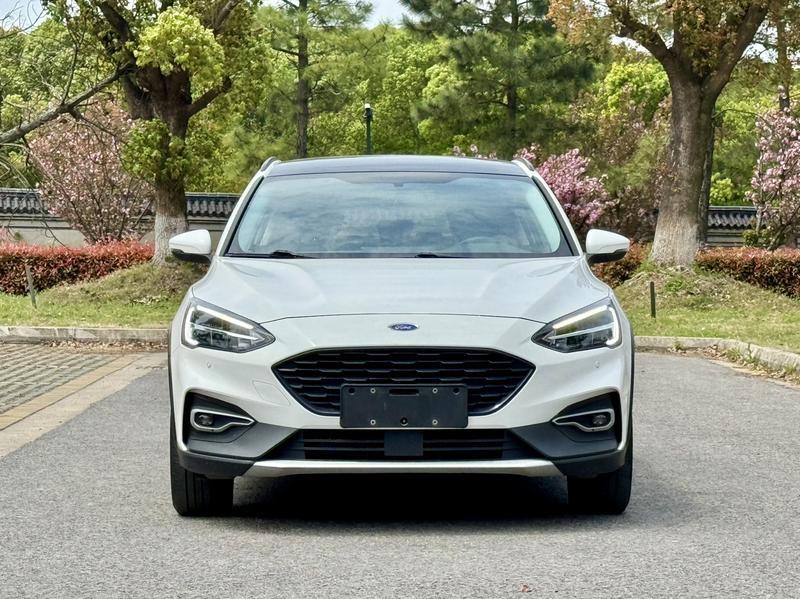 Ford Focus Active, 2021 — фото 2 из 12