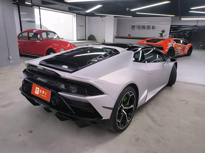 Lamborghini Huracán, 2022 — фото 5 из 5