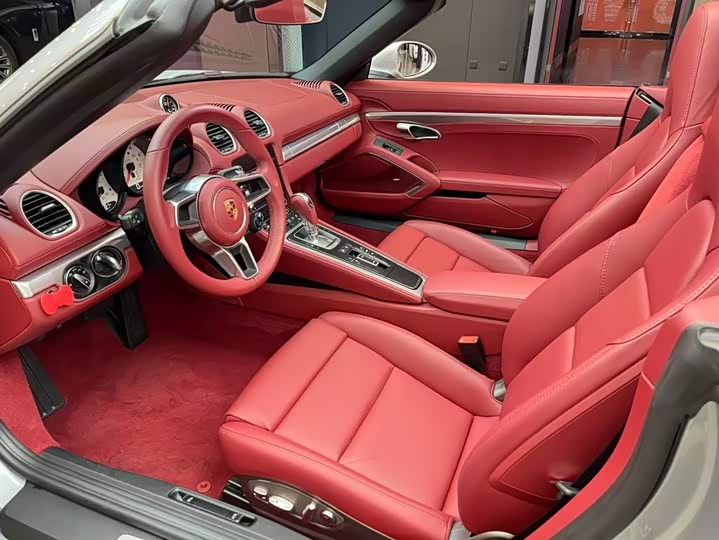 Porsche 718, 2024 — фото 7 из 9