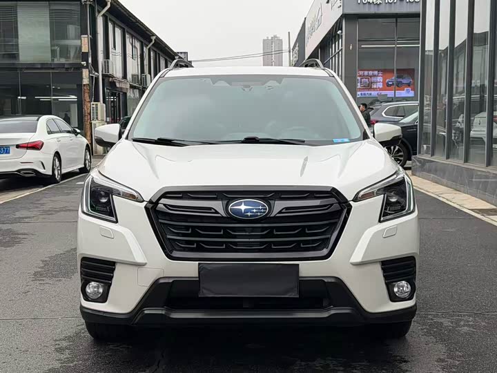 Subaru Forester, 2022 — фото 3 из 9