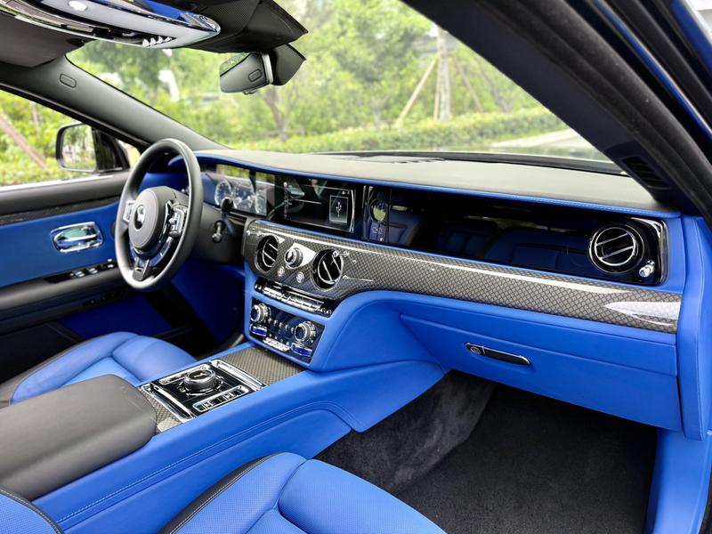 Rolls-Royce Ghost, 2023 — фото 7 из 9