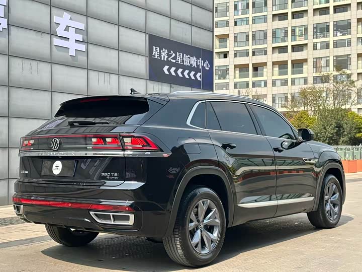 Volkswagen Teramont X, 2023 — фото 9 из 9