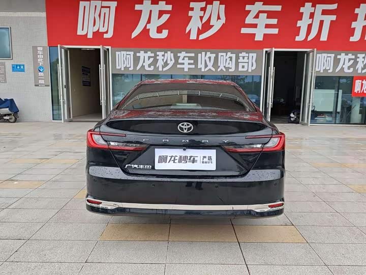 Toyota Camry, 2024 — фото 4 из 9