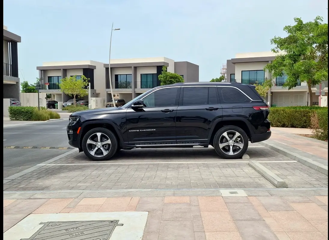 Jeep Grand Cherokee, 2024 — фото 3 из 10