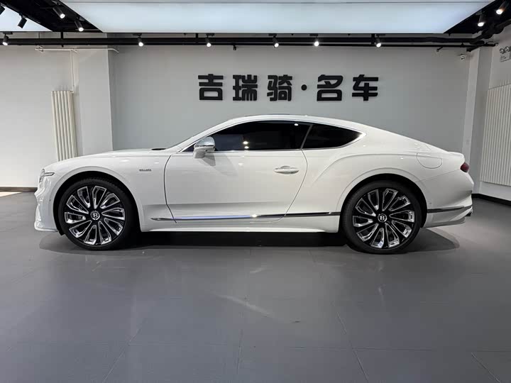 Bentley Continental GT Hybrid, 2025 — фото 7 из 12