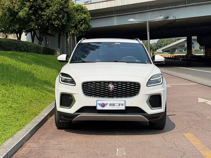 Jaguar E-Pace, 2023 — фото 2 из 9